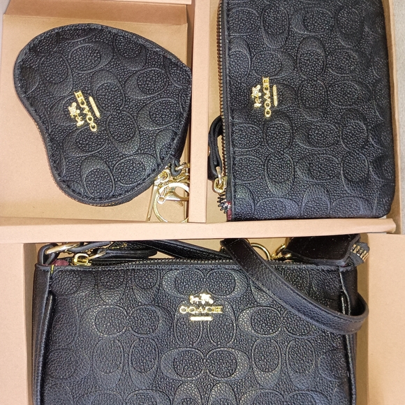 Coach Black and Tan Wallet Collection - Picture 2 of 7